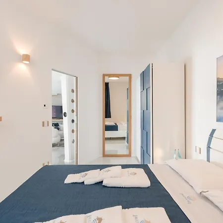 Laguna Blu - Overlooking The Sea On The Amalfi Coast